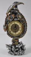 Drachen mit Uhr 
 BB ca. 28x10x8cm Drachen mit Uhr 
 BB ca. 28x10x8cm