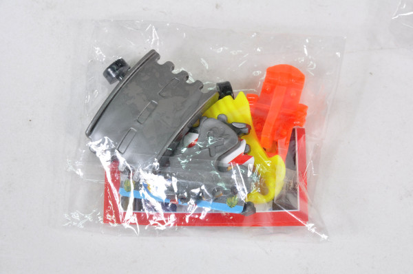 Rennbahn Bauset mit Auto OPP ca. 6x6cm "H004"