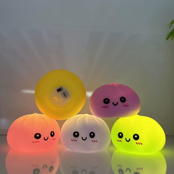 Dumpling Squishy m Licht sort. i. Box DIS ca. 8x8x5cm