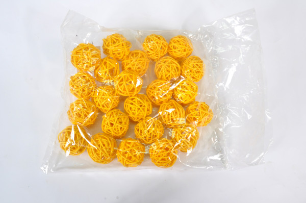 Rattanball gelb 24er Beutel OPP ca. 3cm D "10261061500